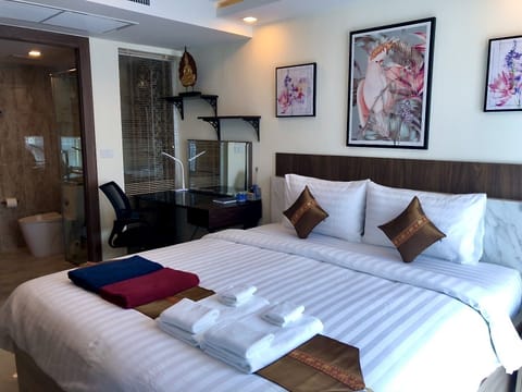 Luxury Bedroom with King size Bed and Luxury Mattress, Desk and Office chair