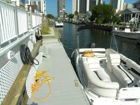 Boat Tie Up