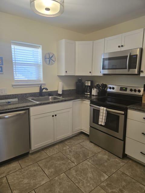 #48 Kitchen
