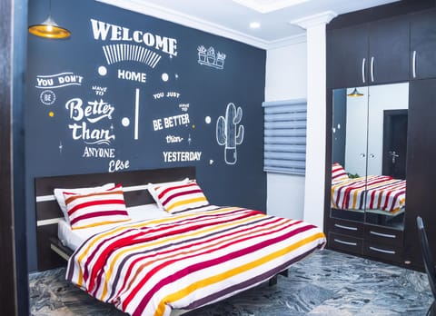 Deluxe Room | Desk, free WiFi, bed sheets