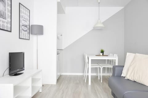 Executive Studio | Television