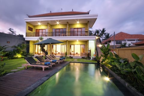 Front of property - evening/night