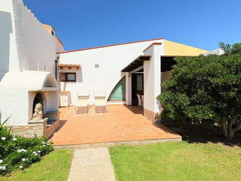 Property, House, Building, Home, Real Estate, Architecture, Facade, Residential Area, Land Lot, Estate