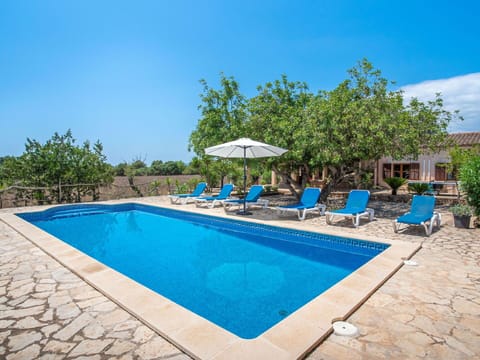 Water, Sky, Plant, Property, Swimming Pool, Azure, Building, Tree, Shade, Outdoor Furniture