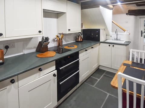 Well equipped kitchen | Field House Cottage - Field House Cottages, Borrowdale, near Keswick