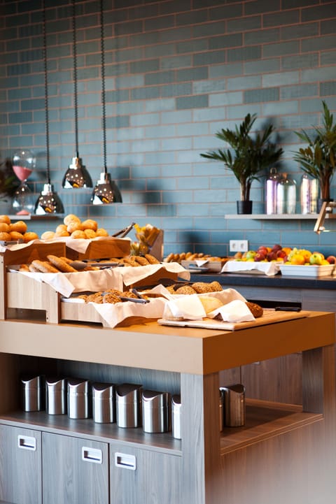 Daily continental breakfast for a fee