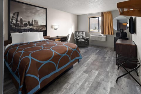 Desk, blackout drapes, iron/ironing board, free cribs/infant beds