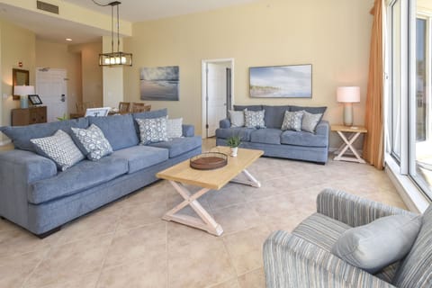 Silver Shells St. Maarten 207- Open Living Area