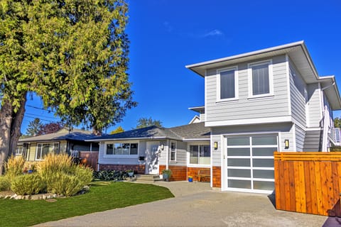 WELCOME TO YOUR BRAND NEW SUPER MODERN EXECUTIVE SUITE DIRECTLY ABOVE THE GARAGE