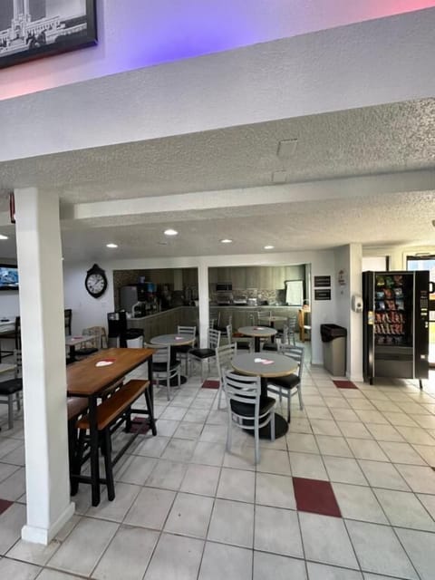 Free daily full breakfast