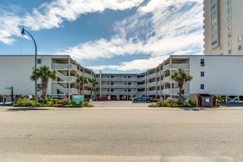 Ocean Pier I Building