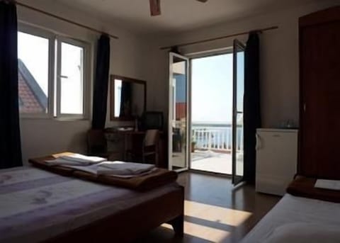 Desk, blackout drapes, iron/ironing board, free WiFi