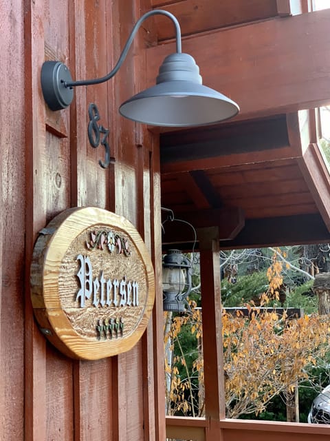 Petersen Cottage + Artist Mary Holly