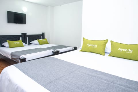 Superior Quadruple Room | WiFi (free), bed sheets
