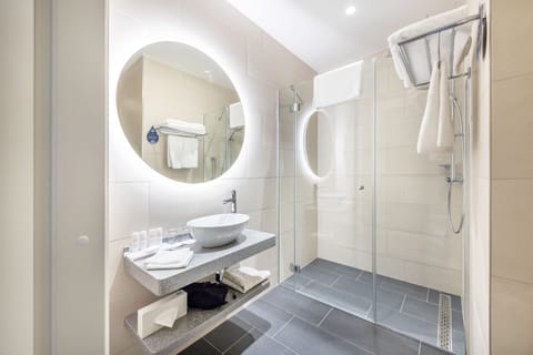 Premium Room (New Style & Patio) | Bathroom | Combined shower/tub, free toiletries, hair dryer, slippers