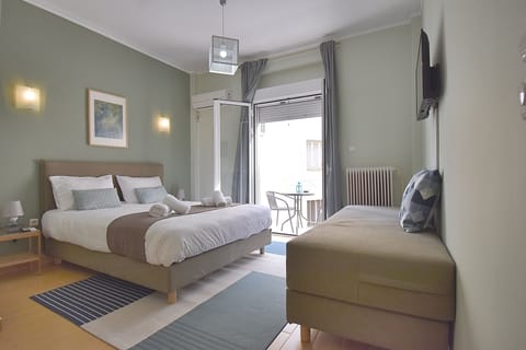 Apartment | 1 bedroom, individually decorated, individually furnished, soundproofing