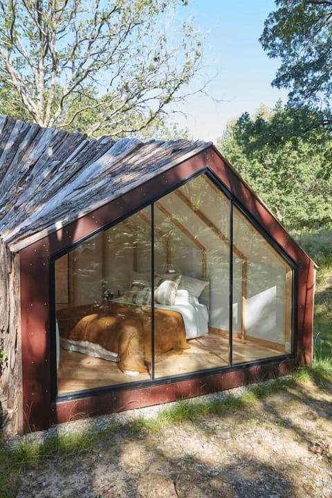 Grand Chalet | Individually decorated, individually furnished, free WiFi, bed sheets