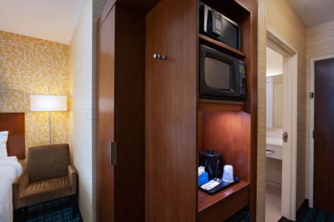 In-room safe, desk, laptop workspace, blackout drapes