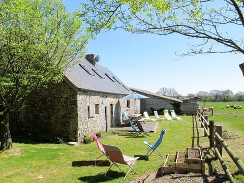 Property, Cottage, House, Farmhouse, Rural Area, Tree, Home, Building, Grass, Yard