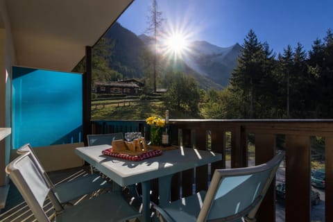 Balcony with a view of Mont Blanc