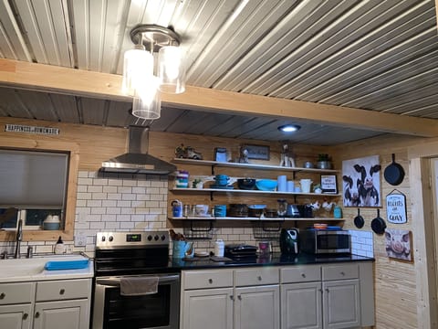 Fully equipped kitchen. Lots of ways to cook and enjoy a nice home cooked meal. 