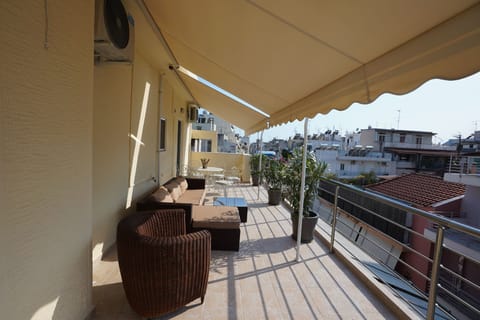 Large balcony. 