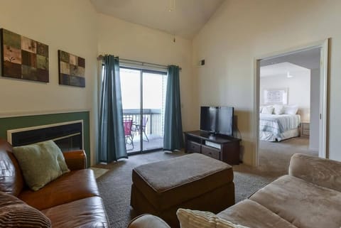 Bella Restare - Amenities walking distance! Apartment in Branson