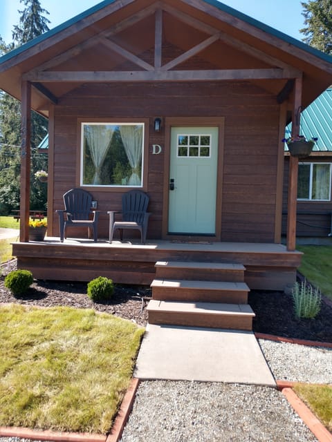 Welcome to Kozy Cabin D