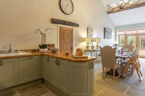 Ground floor: Kitchen