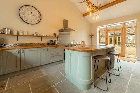 Ground floor: Kitchen