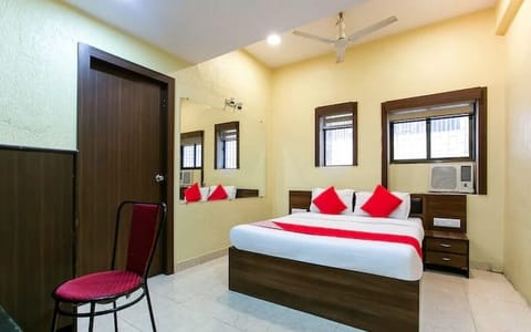 Deluxe Room | Individually decorated, individually furnished, desk, free WiFi