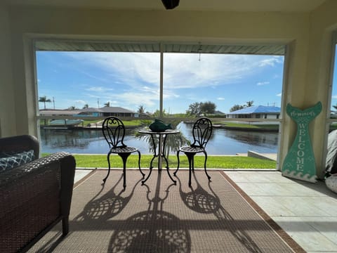 Private Waterfront Lanai gulf access 16x7