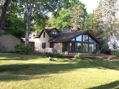 Lakeside Family Retreat