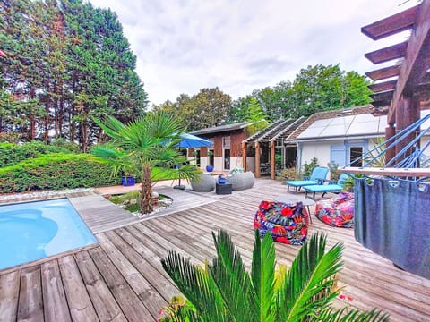 Swimming Pool, Resort, Home, Garden, Shade, Eco Hotel, Leisure, Cottage, Deck, Landscaping