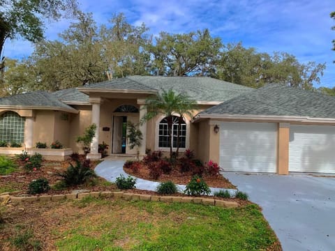 Gorgeous, single-level living in a quiet family neighborhood