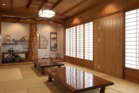 Villa | 9 bedrooms, desk, blackout drapes, iron/ironing board