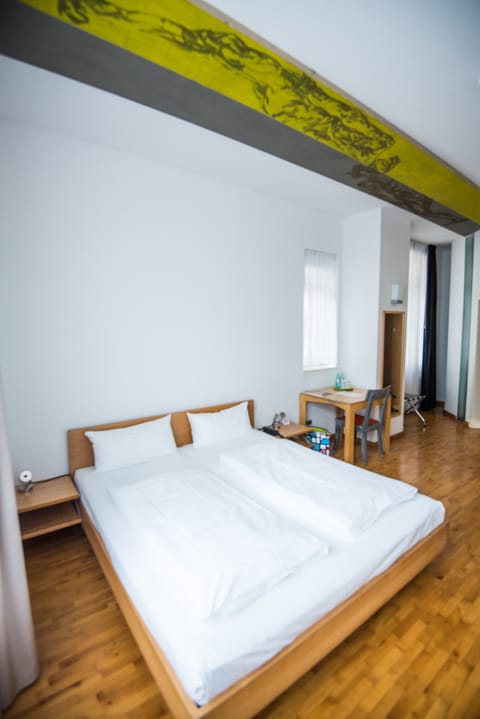 Double Room | Free WiFi