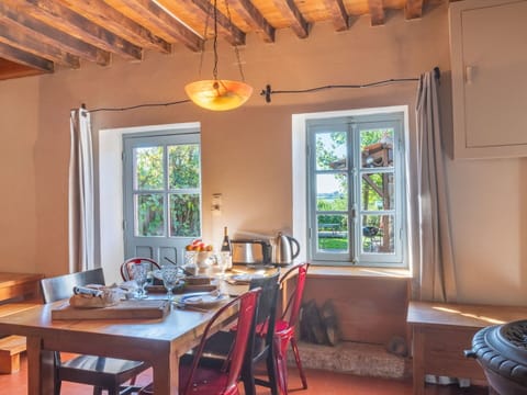 Property, Table, Furniture, Window, Building, Wood, Shade, Interior Design, Lighting