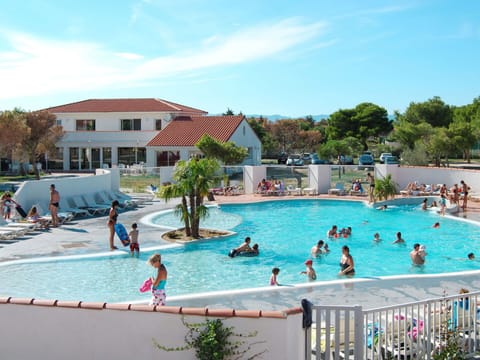 Water, Sky, Cloud, Swimming Pool, Building, Plant, Azure, Tree, Body Of Water, Leisure