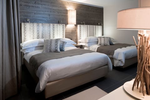 Design Room, Balcony | Premium bedding, down comforters, individually decorated