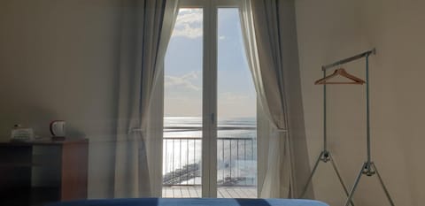 Hypo-allergenic bedding, down comforters, memory foam beds, desk