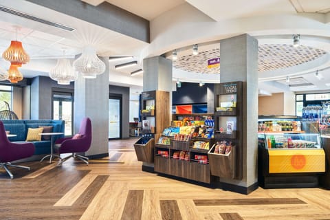 Snack bar