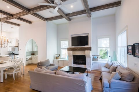 LR (1), Butler's Pantry, Dining, Kitchen