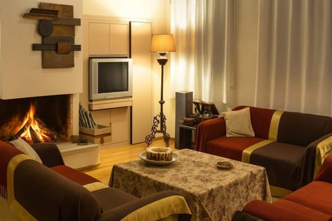 Modern Living Room with Warm Lighting – Elegant and comfortable space for relaxation after a day of exploration.