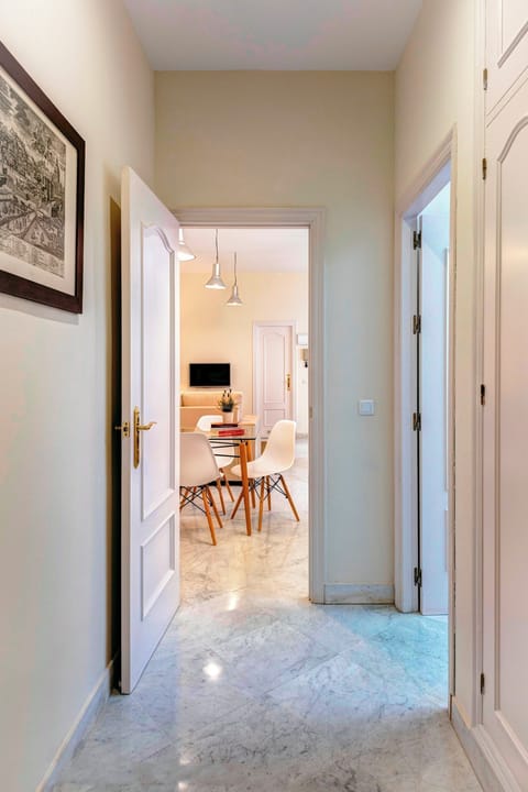 Apartment (1 Bedroom) | Interior
