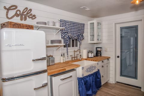 Farmhouse kitchen with fun retro appliances, refrigerator, professional grade gas stove top and oven from Italy, dishwasher, drip coffee maker and much more.
