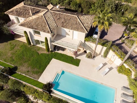 Water, Property, Building, Plant, Tree, House, Urban Design, Swimming Pool, Real Estate, Leisure