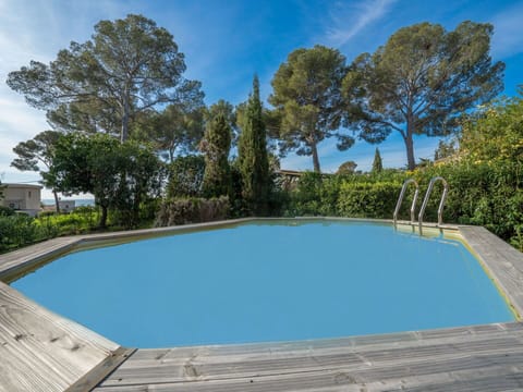 Water, Sky, Plant, Property, Swimming Pool, Cloud, Azure, Tree, Shade, Rectangle