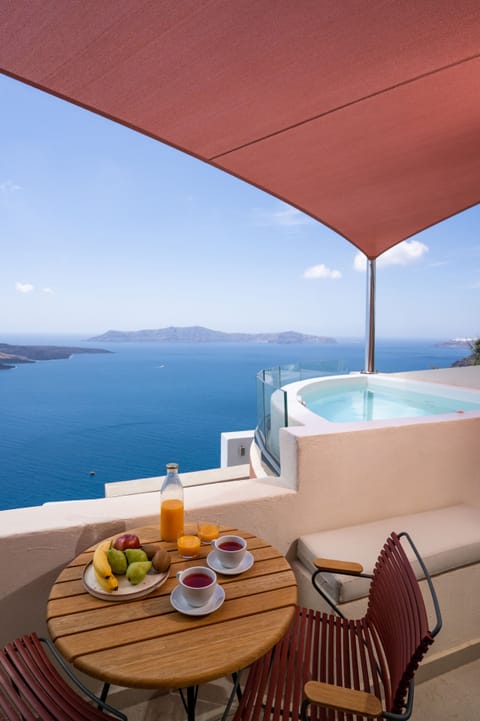 Duplex Suite with outdoor hottub Caldera View | Terrace/patio