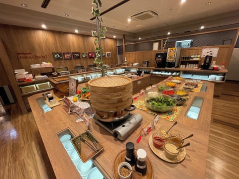 Daily buffet breakfast for a fee